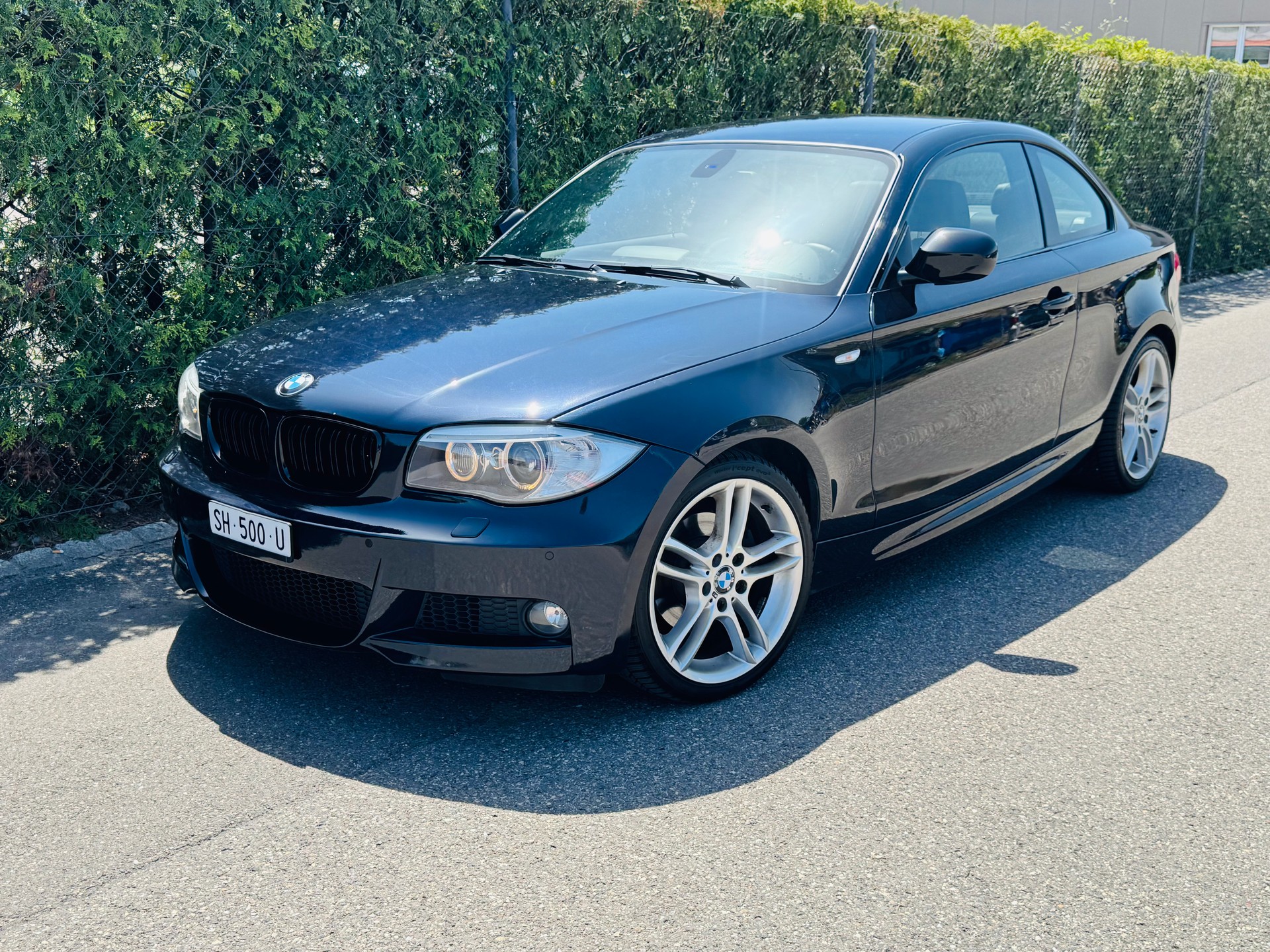 BMW 125i Coupé Steptronic M-Sport-image-1