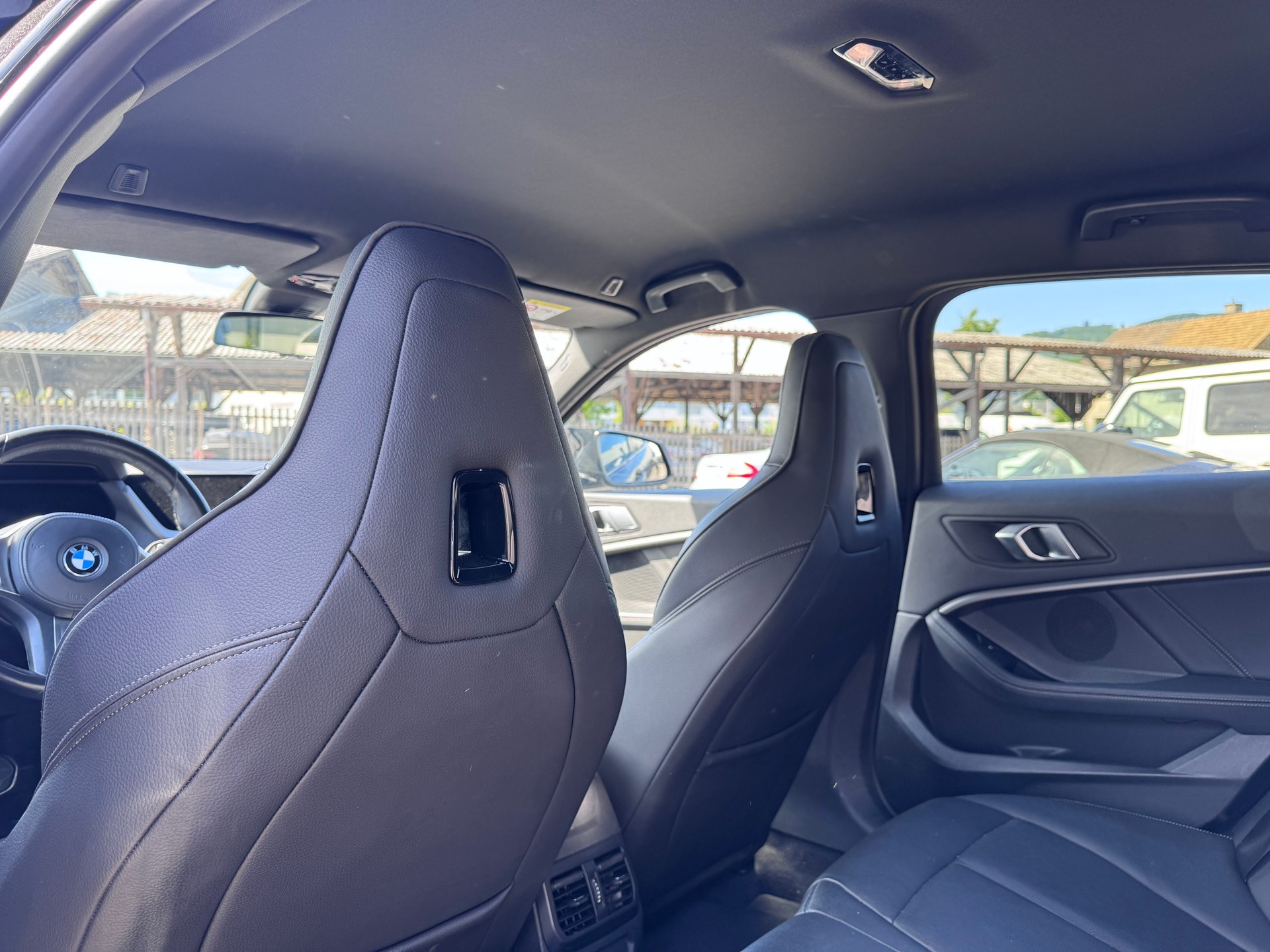 BMW M135i xDrive Steptronic-image-8