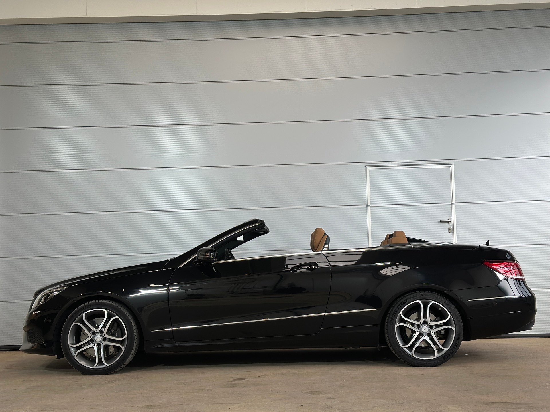 MERCEDES-BENZ E 400 7G-Tronic-image-2