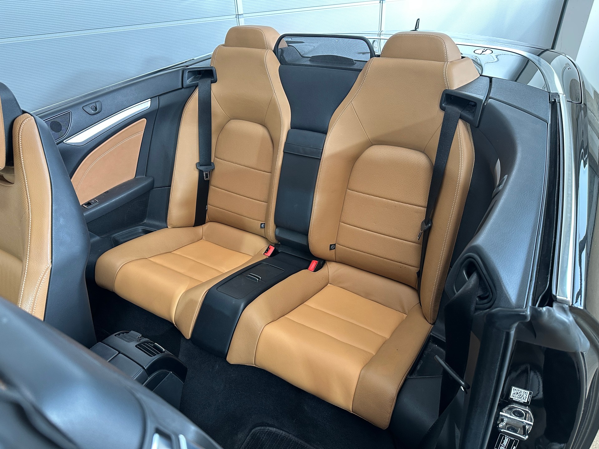 MERCEDES-BENZ E 400 7G-Tronic-image-15