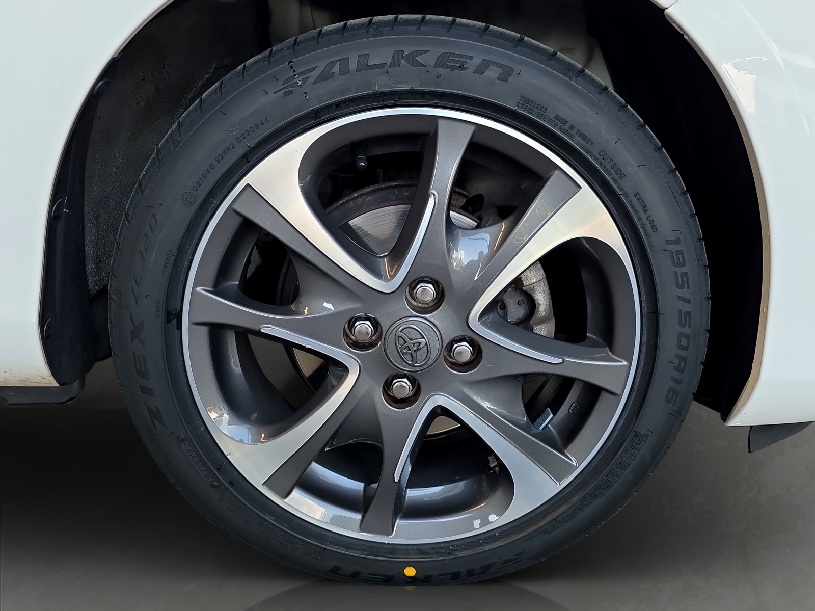 TOYOTA Yaris 1.33 VVT-i Trend MdS-image-14