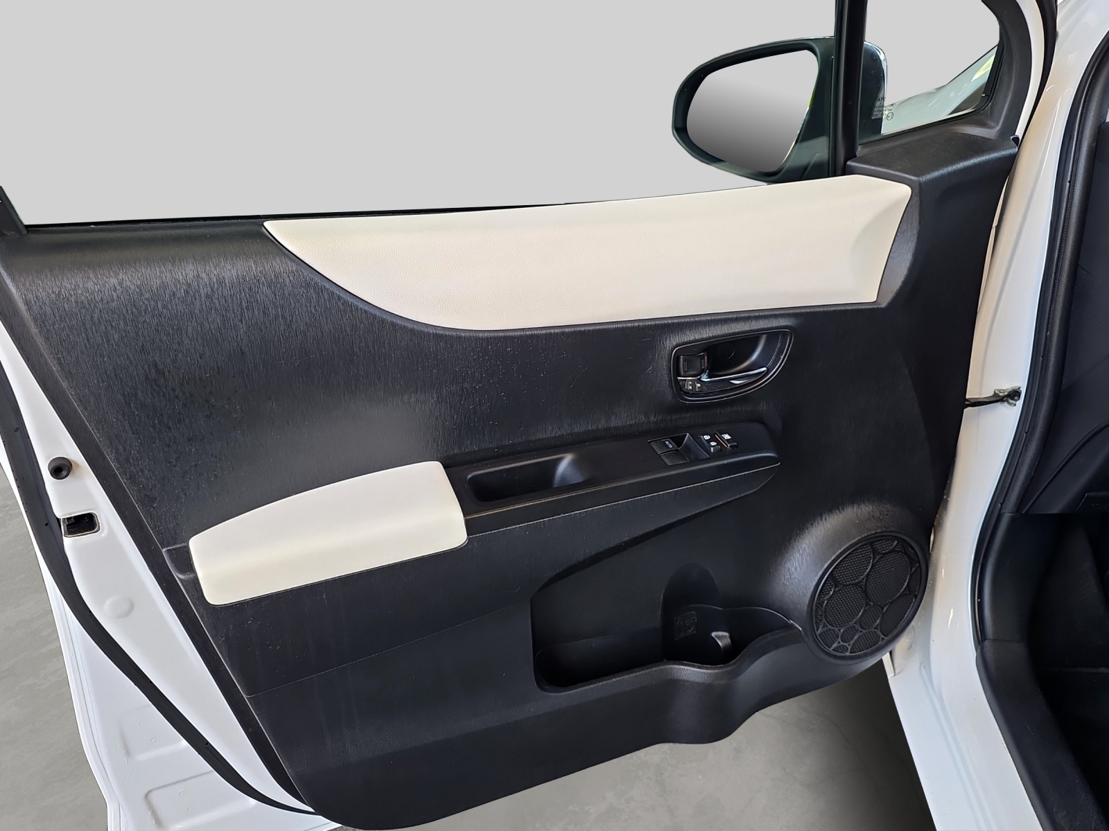TOYOTA Yaris 1.33 VVT-i Trend MdS-image-11