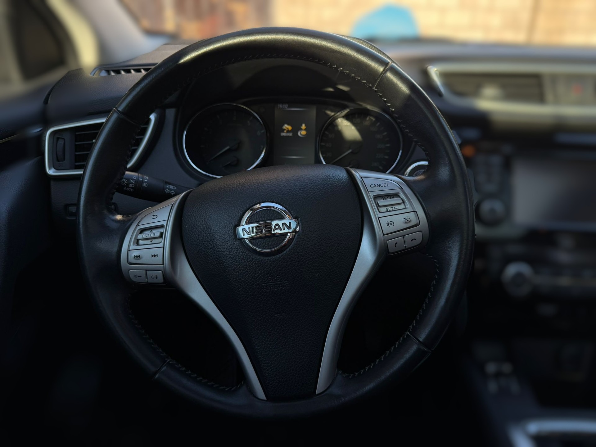 NISSAN QASHQAI-image-15