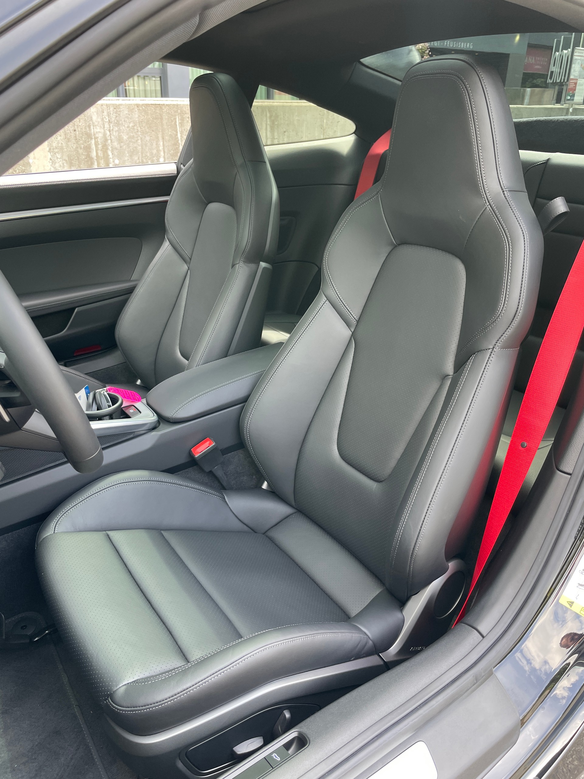 PORSCHE 911 Carrera 4 PDK-image-12