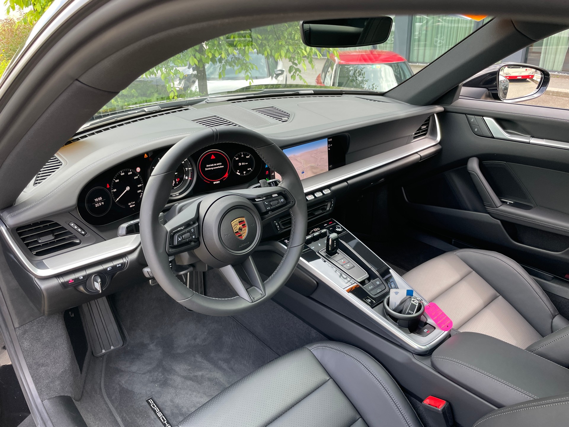 PORSCHE 911 Carrera 4 PDK-image-9