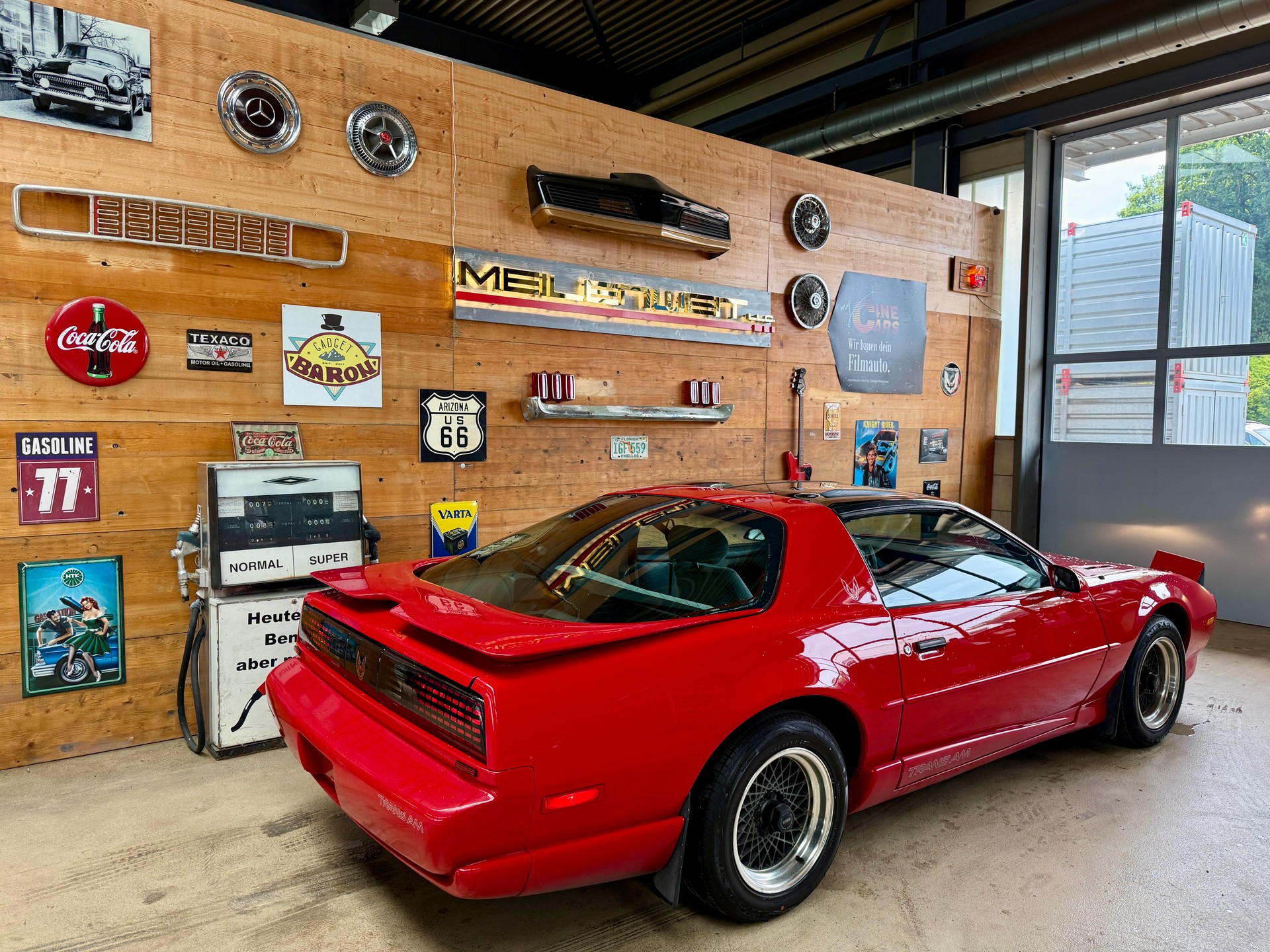 PONTIAC Firebird 5.0 V8 Trans Am-image-10