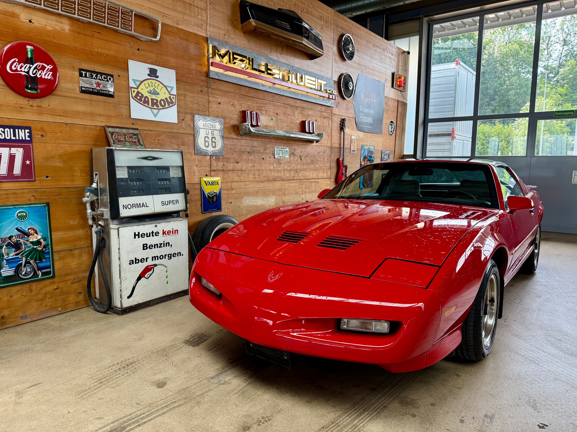 PONTIAC Firebird 5.0 V8 Trans Am-showroom-element-1