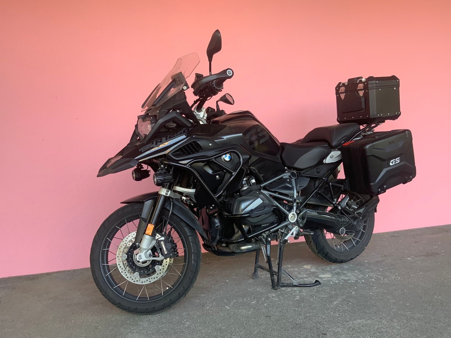 BMW R 1250 GS Triple Black-image-0