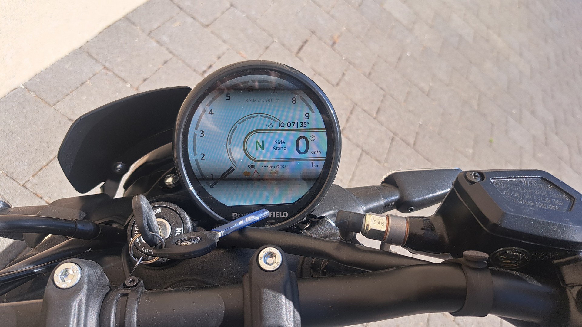 HUSQVARNA Svartpilen 401-image-9