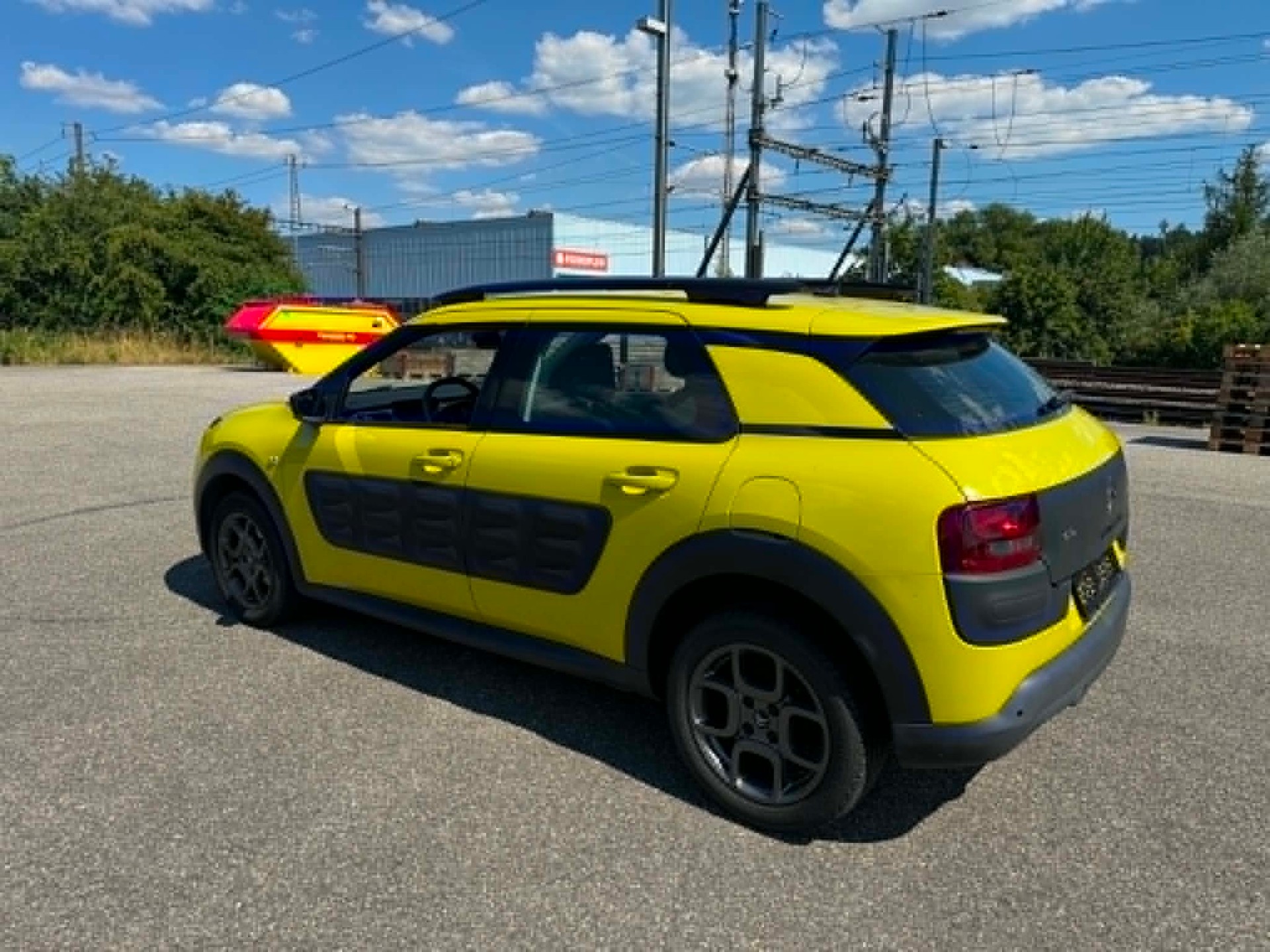CITROEN C4 Cactus 1.6 e-HDi Live ETG6-image-5