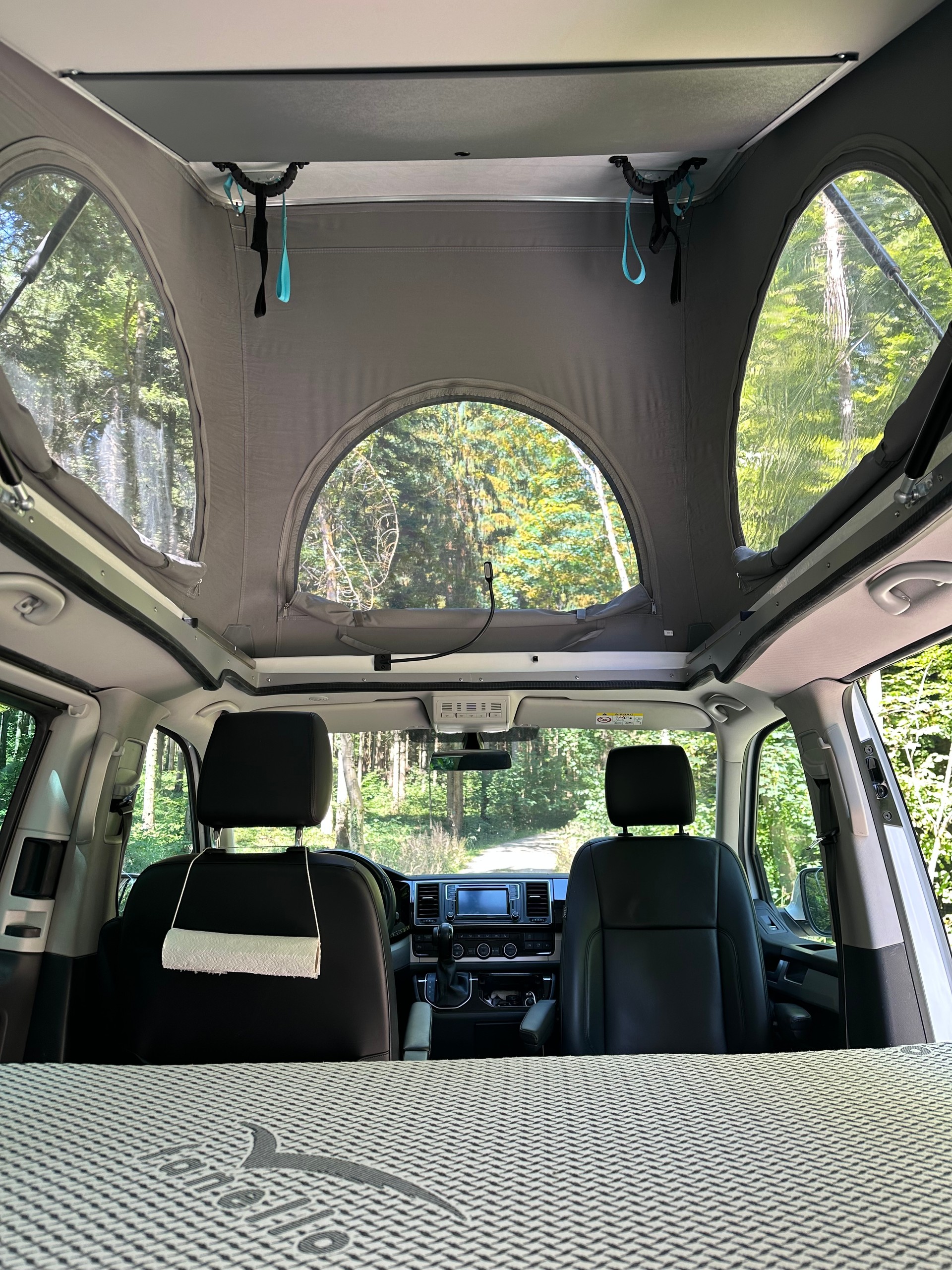 VW T6 Caravelle Highline TSI 2.0 4Motion mit 4 Schlafplätzen-image-12