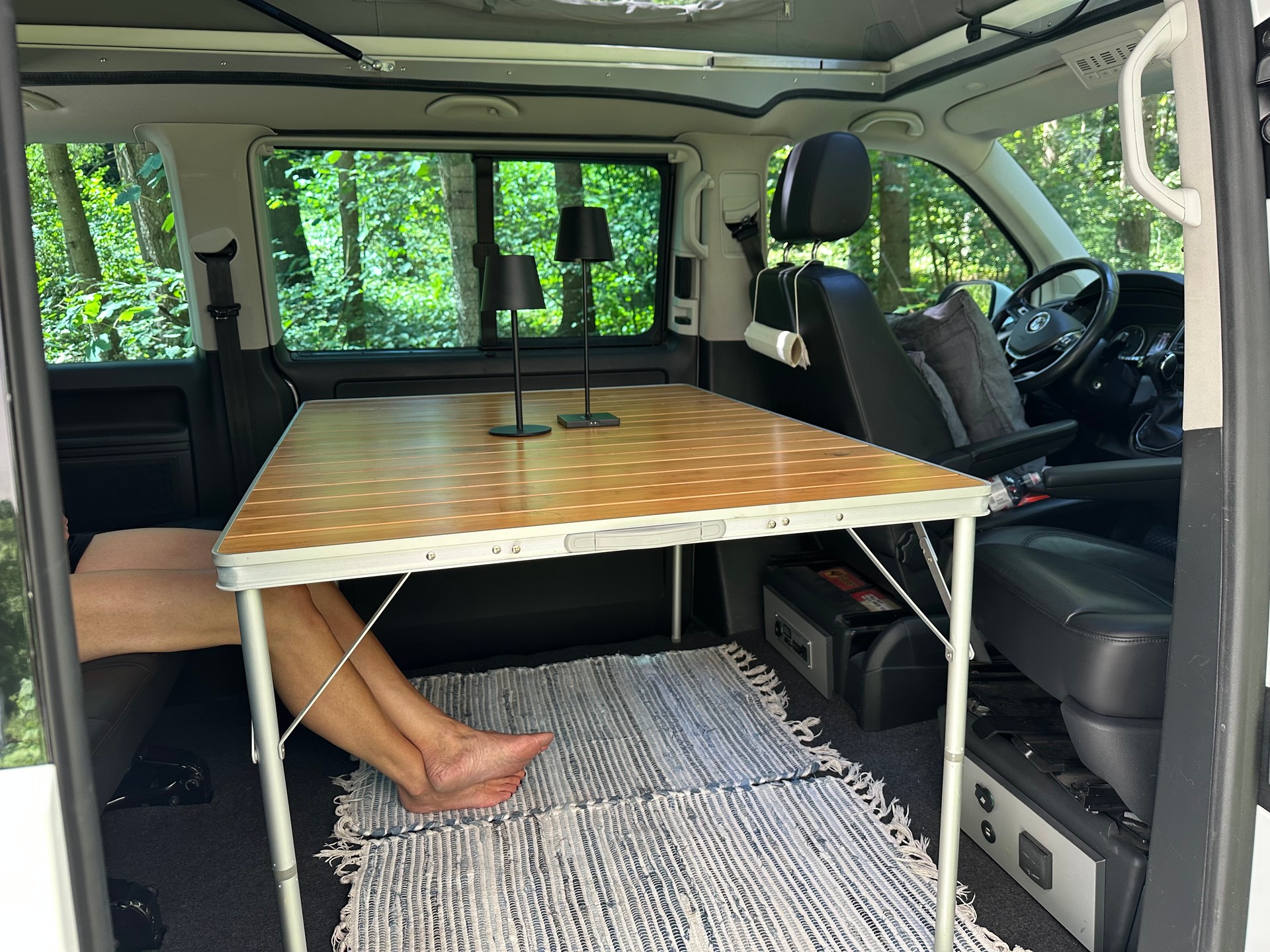 VW T6 Caravelle Highline TSI 2.0 4Motion mit 4 Schlafplätzen-image-10