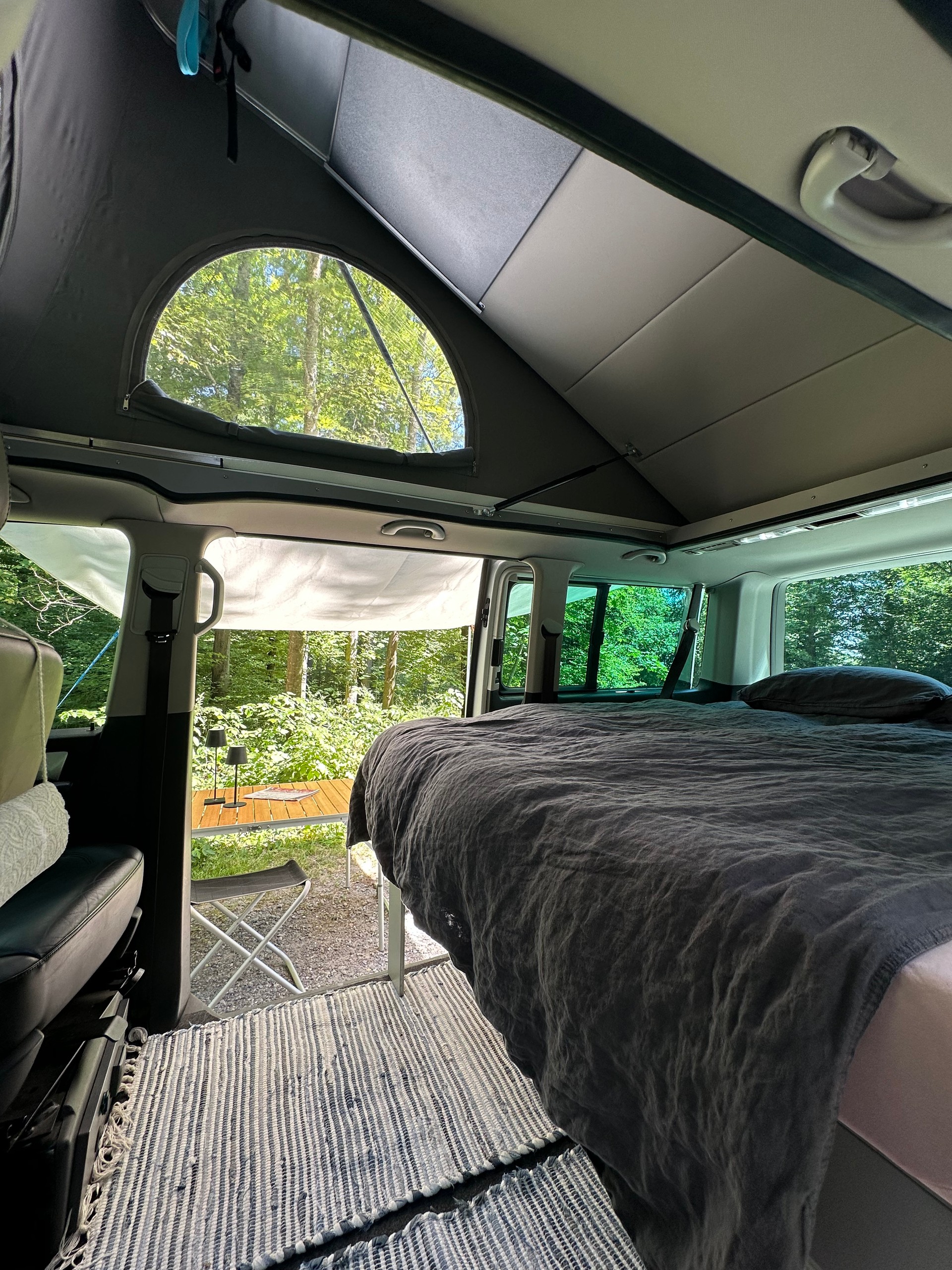 VW T6 Caravelle Highline TSI 2.0 4Motion mit 4 Schlafplätzen-image-13