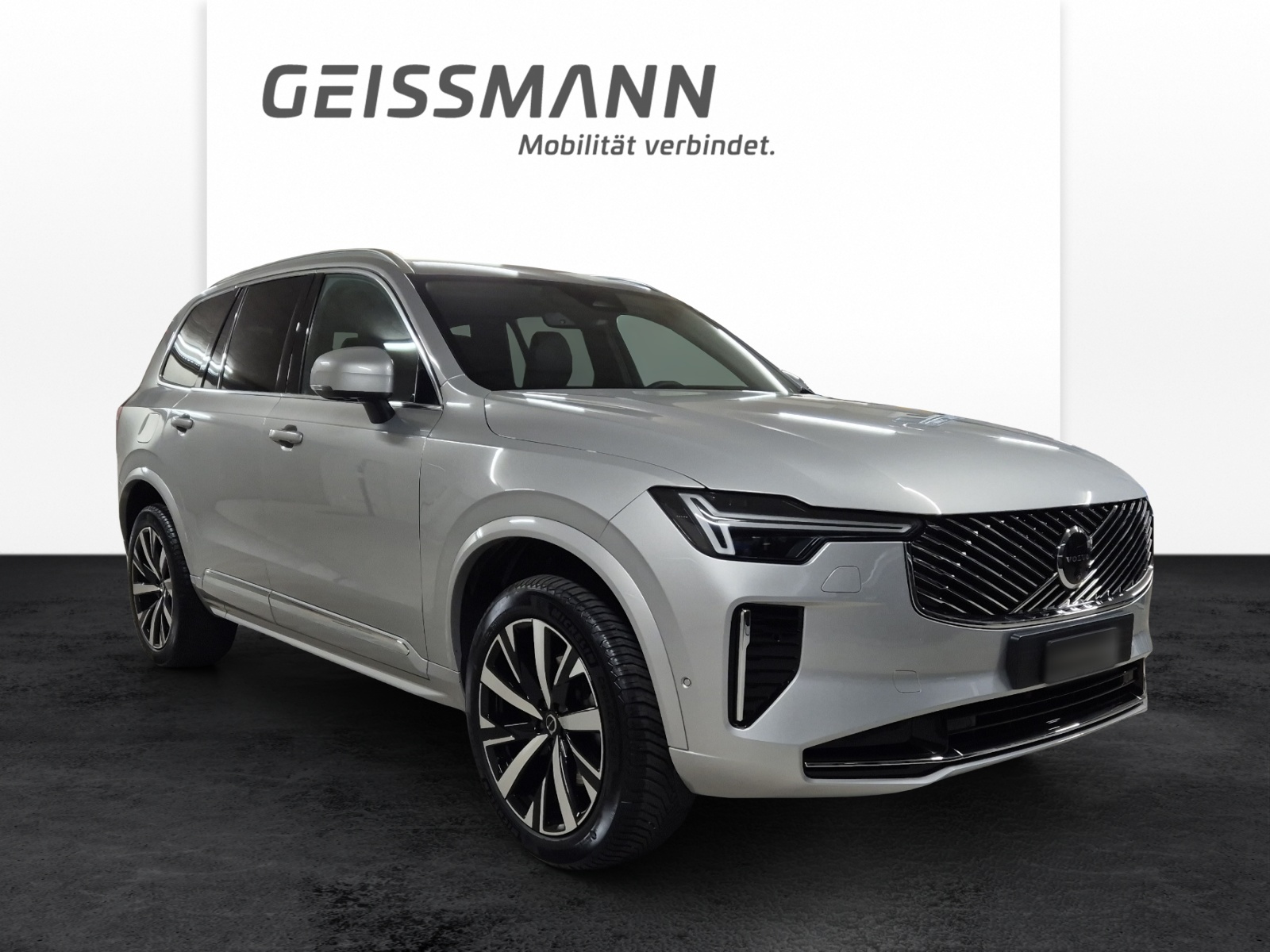 VOLVO XC90 2.0 B5 MH Plus Bright AWD-showroom-element-1