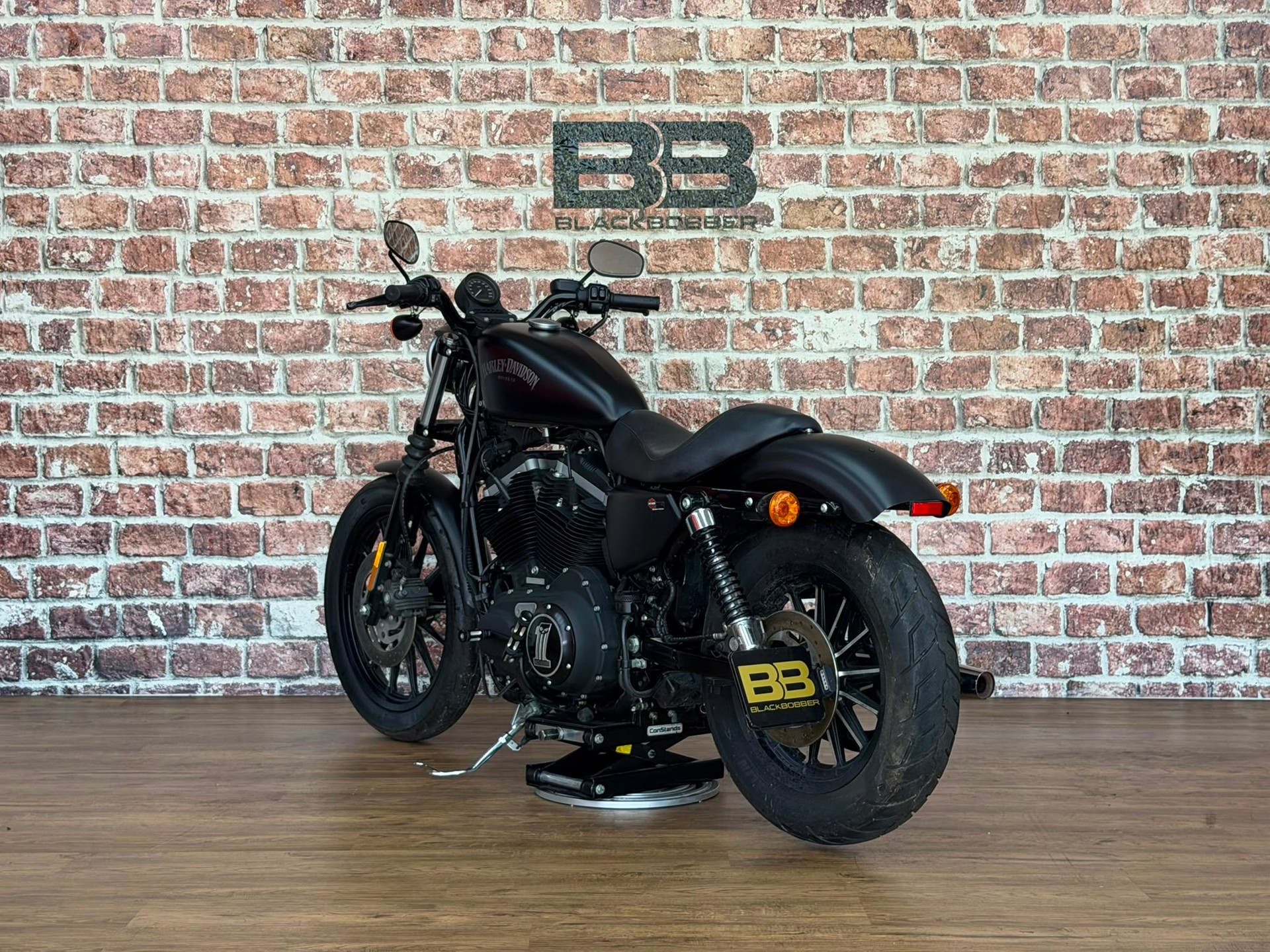 HARLEY-DAVIDSON XL 883 N Sportster Iron (25kW)-image-2