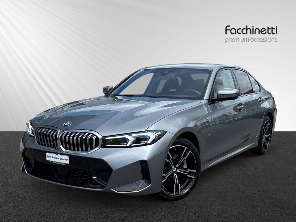 BMW 330e xDrive Steptronic M Sport-showroom-element-1