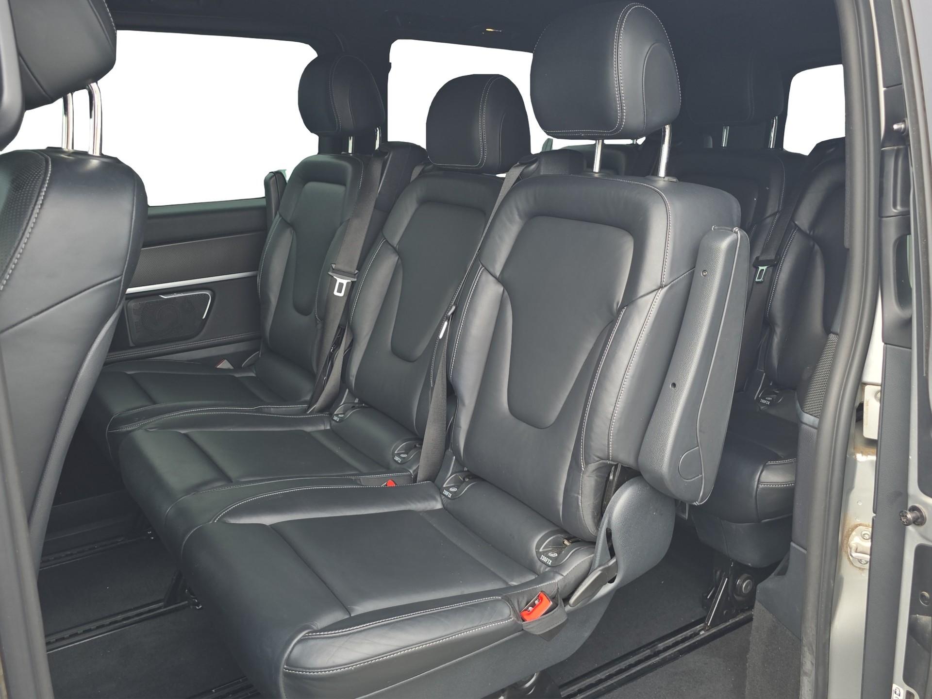 MERCEDES-BENZ V 250 d Swiss Edition extralang 4M 7G-Tronic-image-9