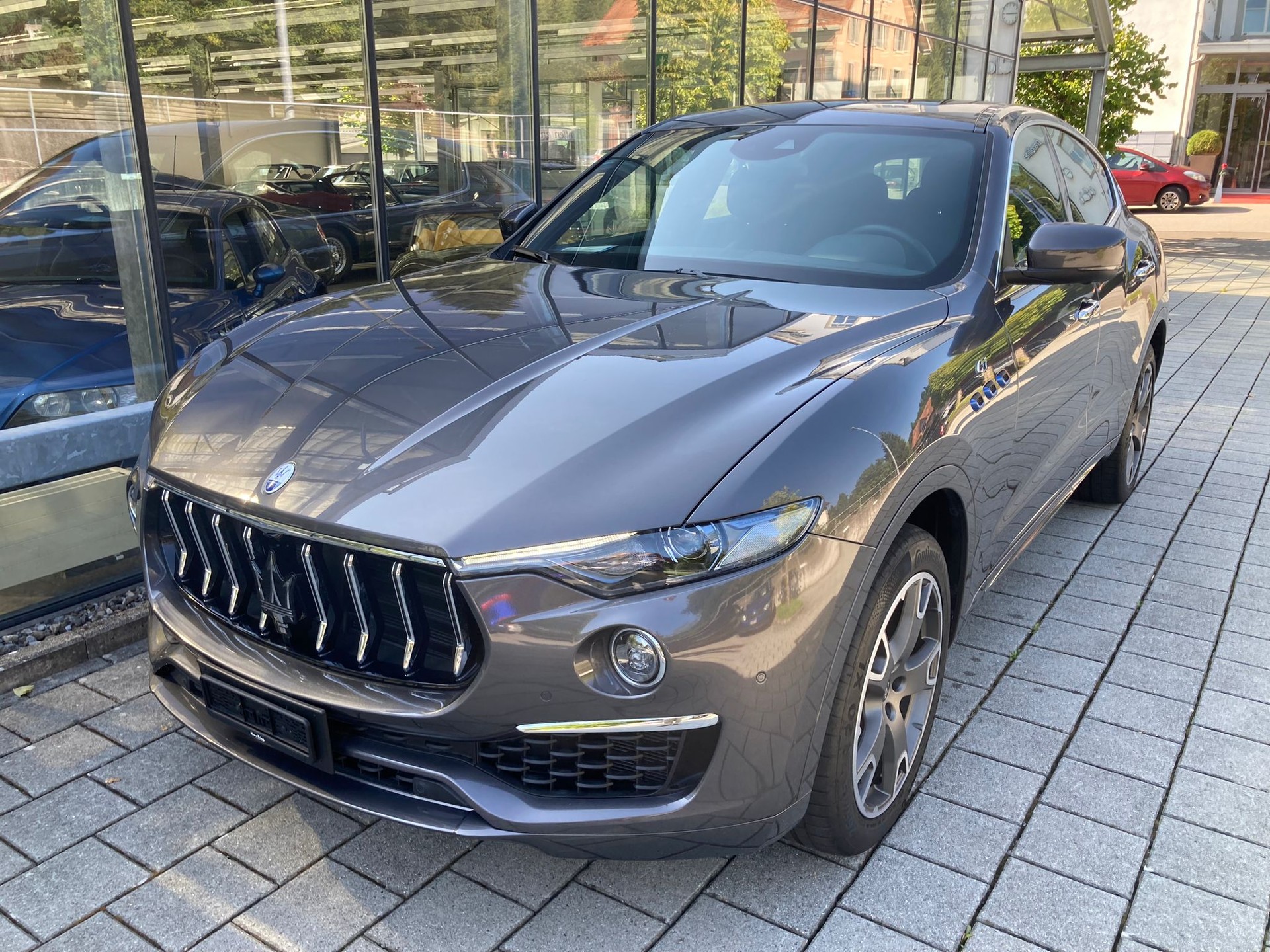 MASERATI Levante 2.0 MHEV GT Hybrid Automatica-showroom-element-1