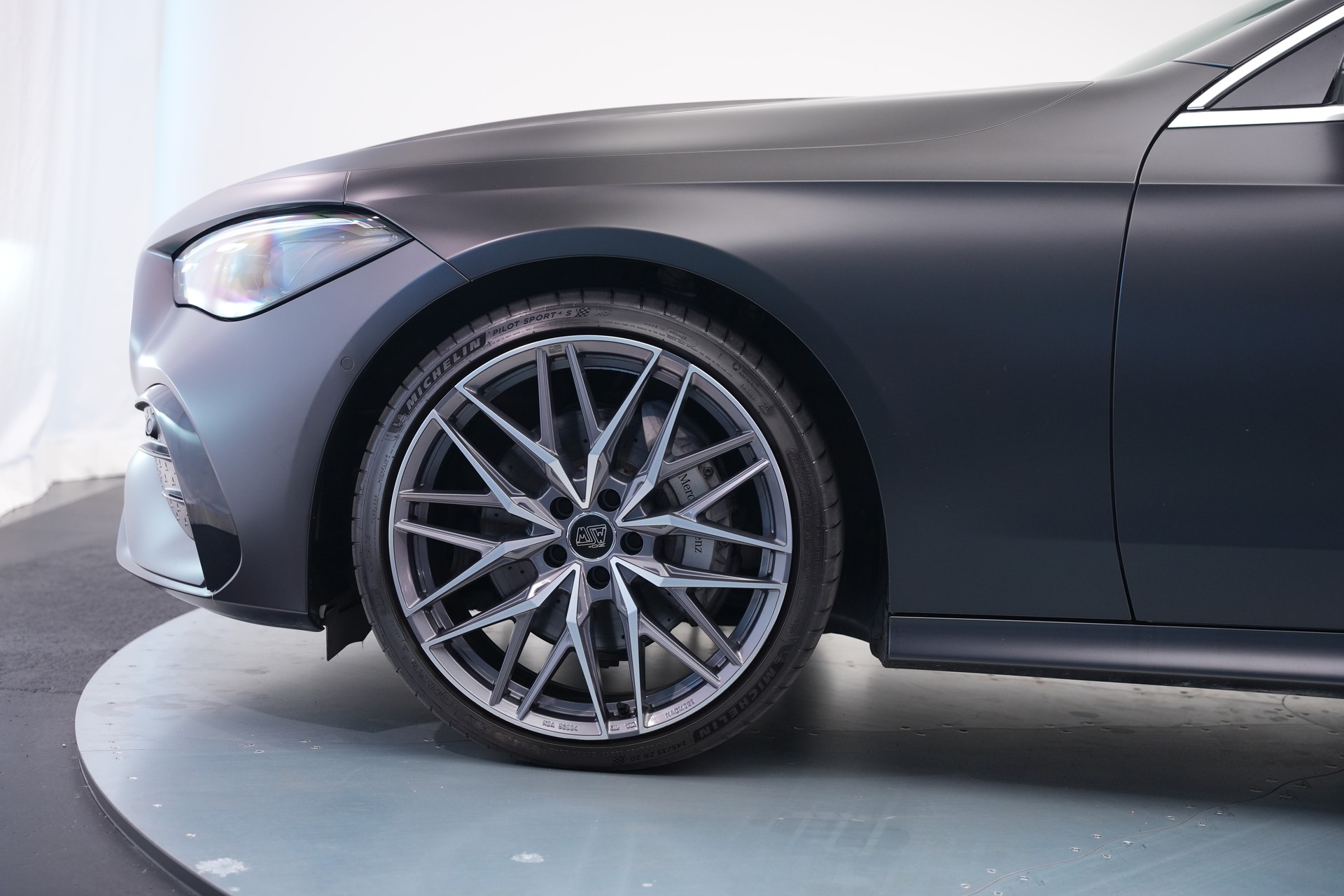 MERCEDES-BENZ CLE 300 Cabrio 4Matic 9G-Tronic-image-50