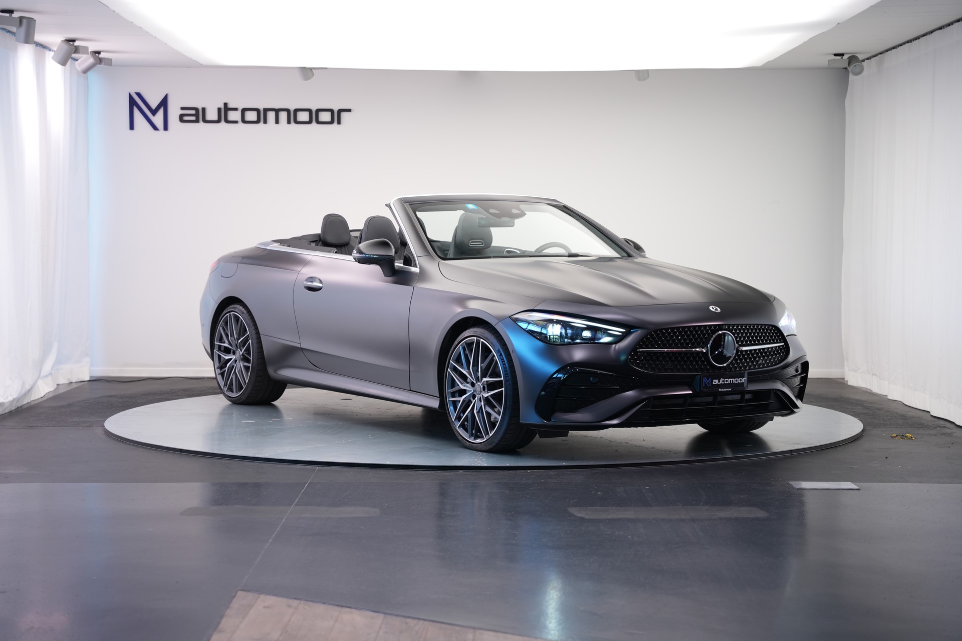MERCEDES-BENZ CLE 300 Cabrio 4Matic 9G-Tronic-showroom-element-2