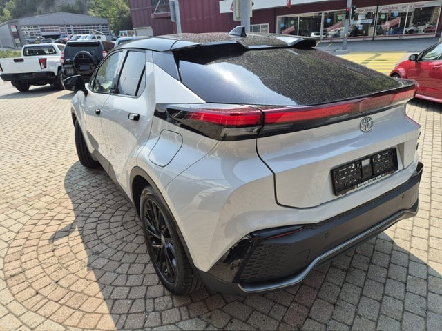TOYOTA C-HR 2.0 PHEV CVT GR Sport Premire-showroom-element-2