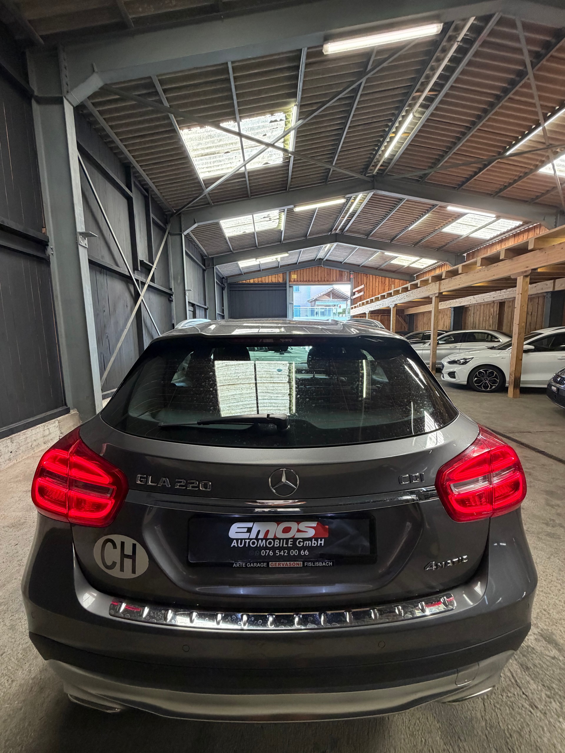 MERCEDES-BENZ GLA 220 CDI Style 4Matic 7G-DCT-image-6