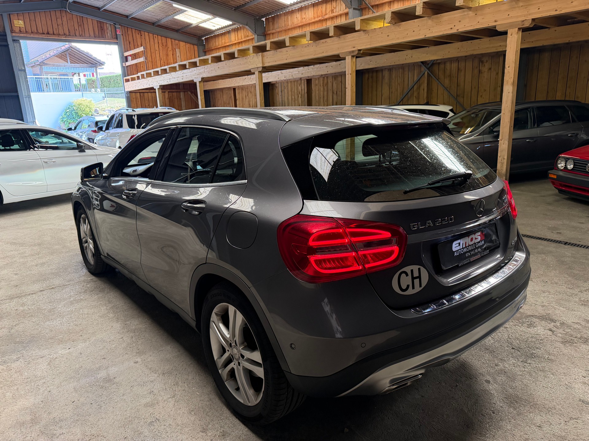 MERCEDES-BENZ GLA 220 CDI Style 4Matic 7G-DCT-image-5