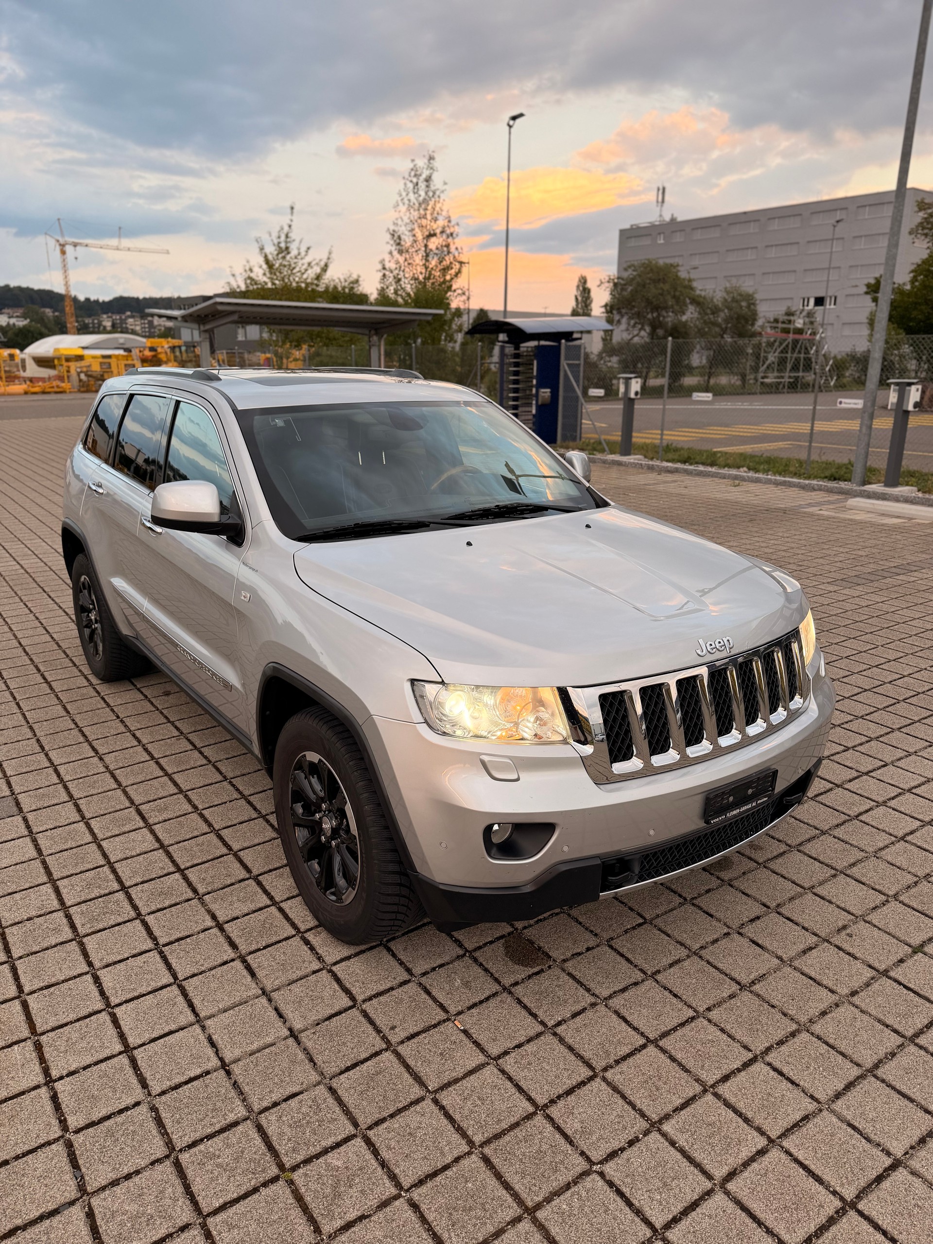 JEEP Grand Cherokee 3.6 V6 Overland Automatic-image-5