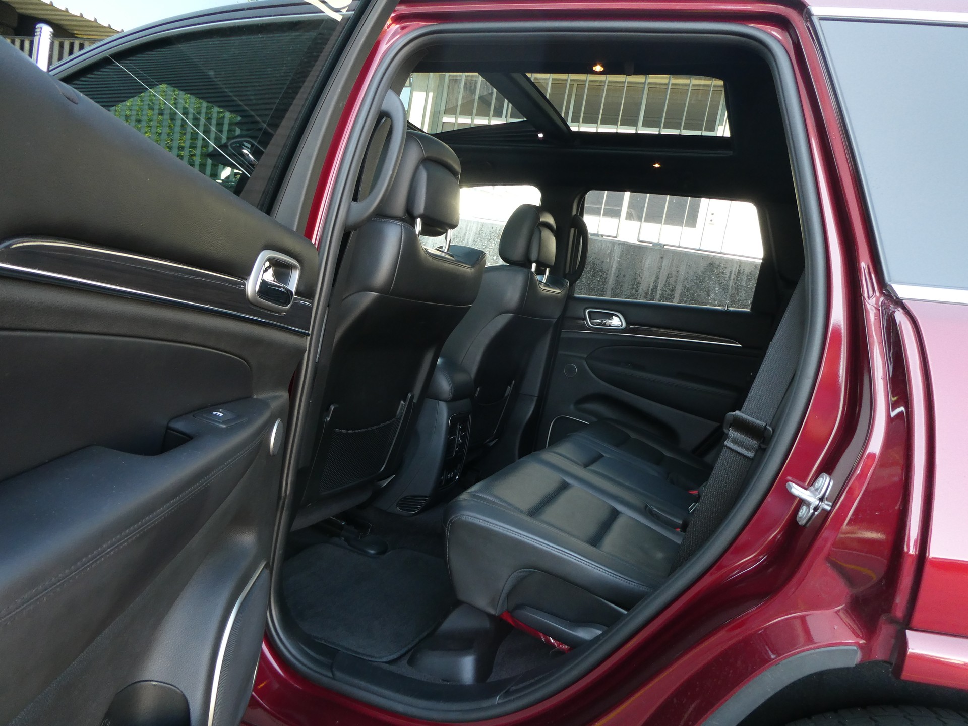 JEEP Grand Cherokee 3.0 CRD Overland Automatic-image-8