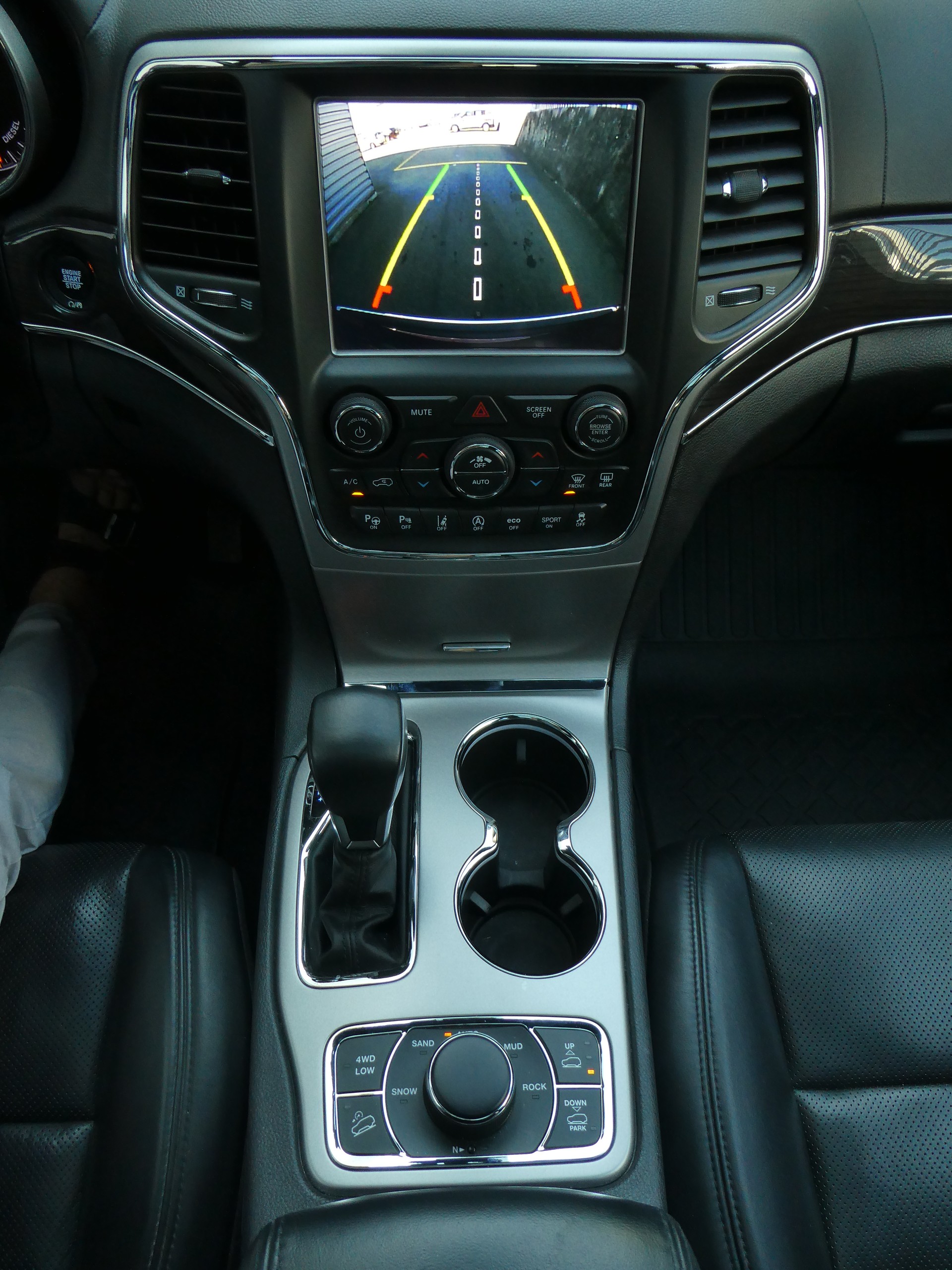 JEEP Grand Cherokee 3.0 CRD Overland Automatic-image-11