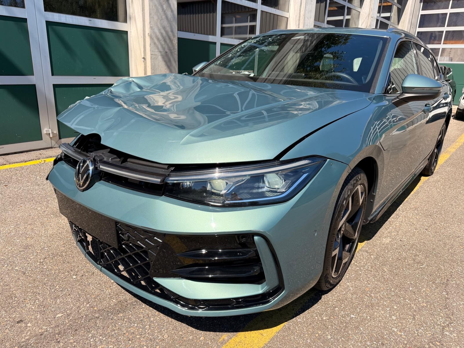VW Passat Variant 1.5 TSI evo2 Plug-In- Hybrid R-Line DSG-image-1