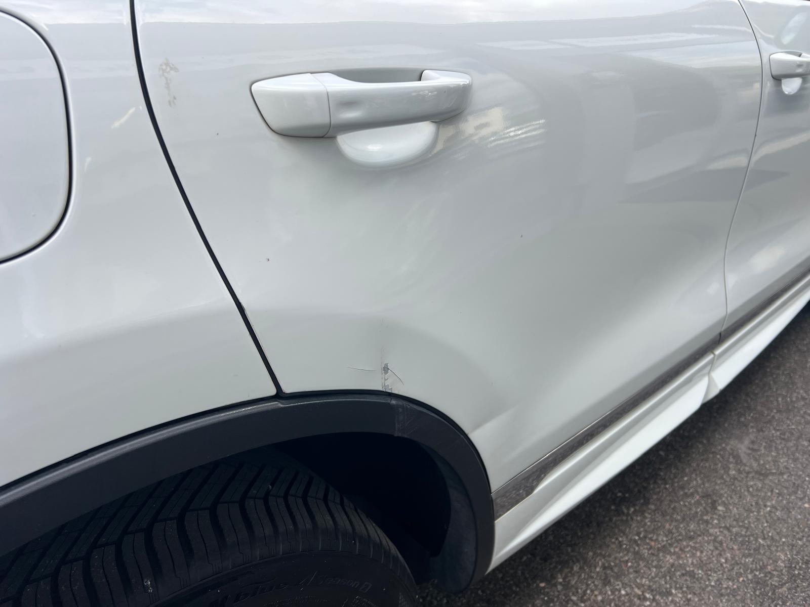 VW Touareg 3.0 TDI R-Line BlueMotion Technology Tiptronic-image-4
