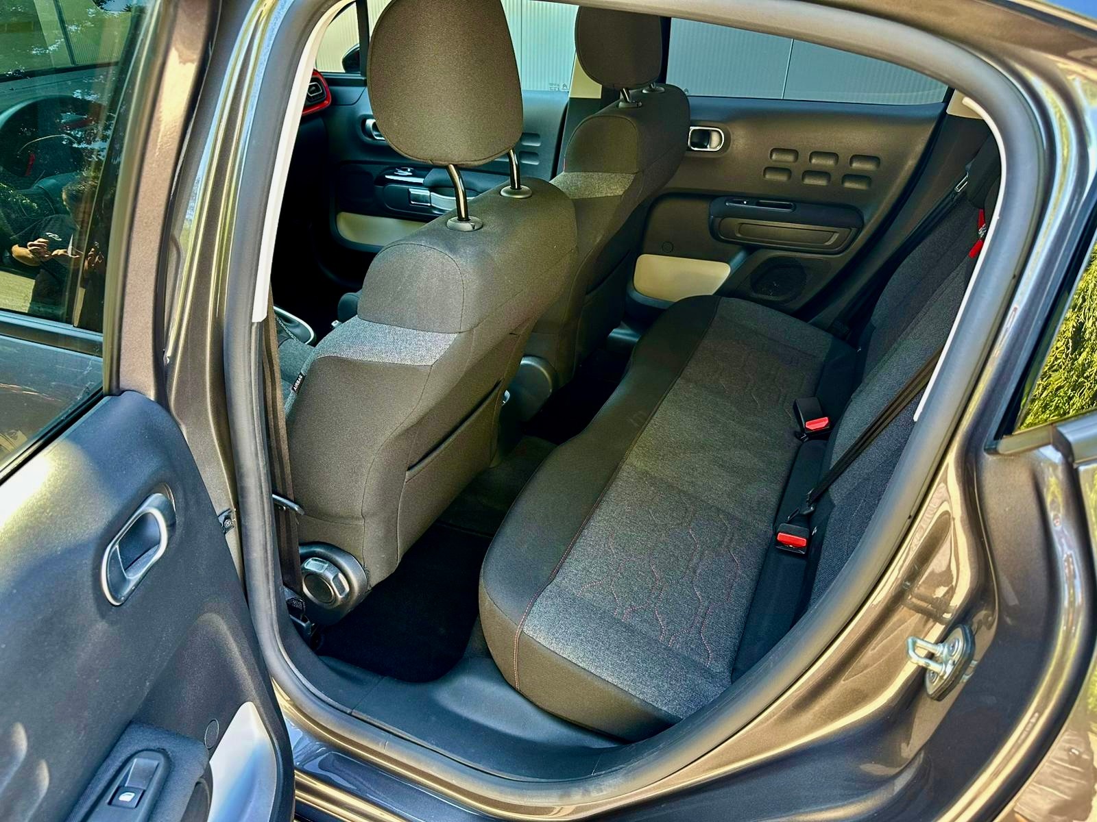 CITROEN C3 1.2i PureTech Elle EAT6-image-11