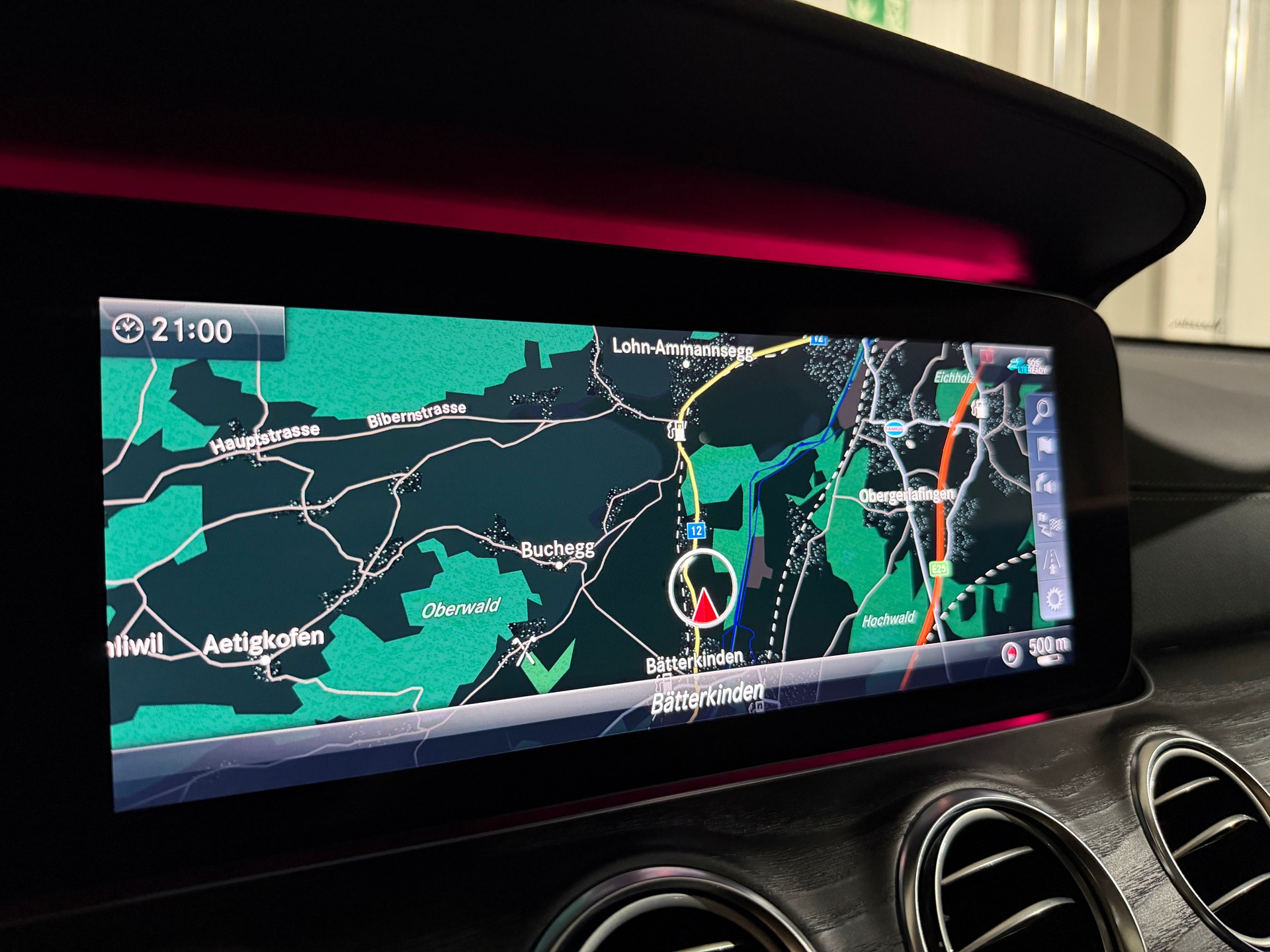 MERCEDES-BENZ E 400 d 4Matic AMG Line 9G-Tronic-image-14