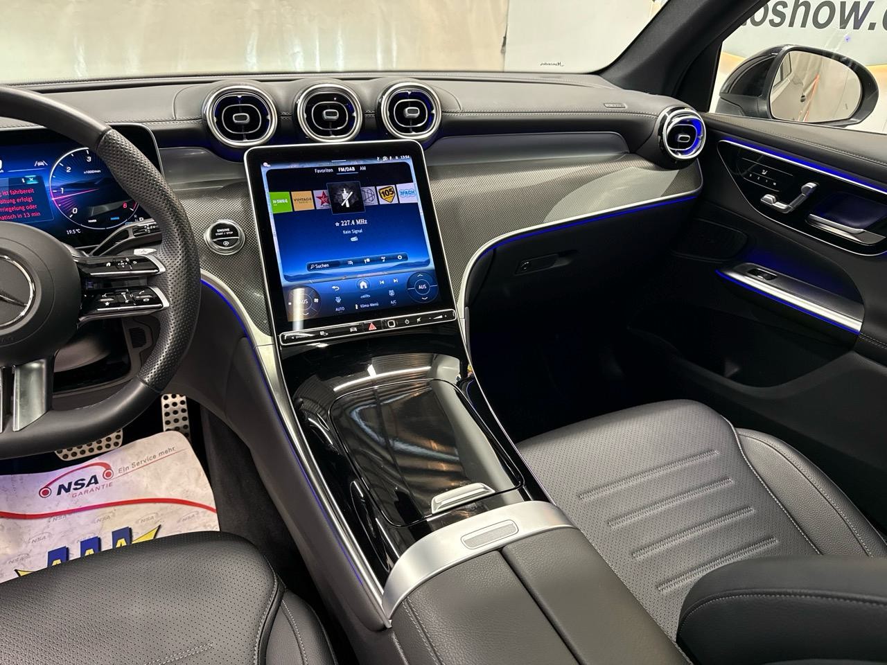 MERCEDES-BENZ GLC 220 d 4Matic AMG-image-5