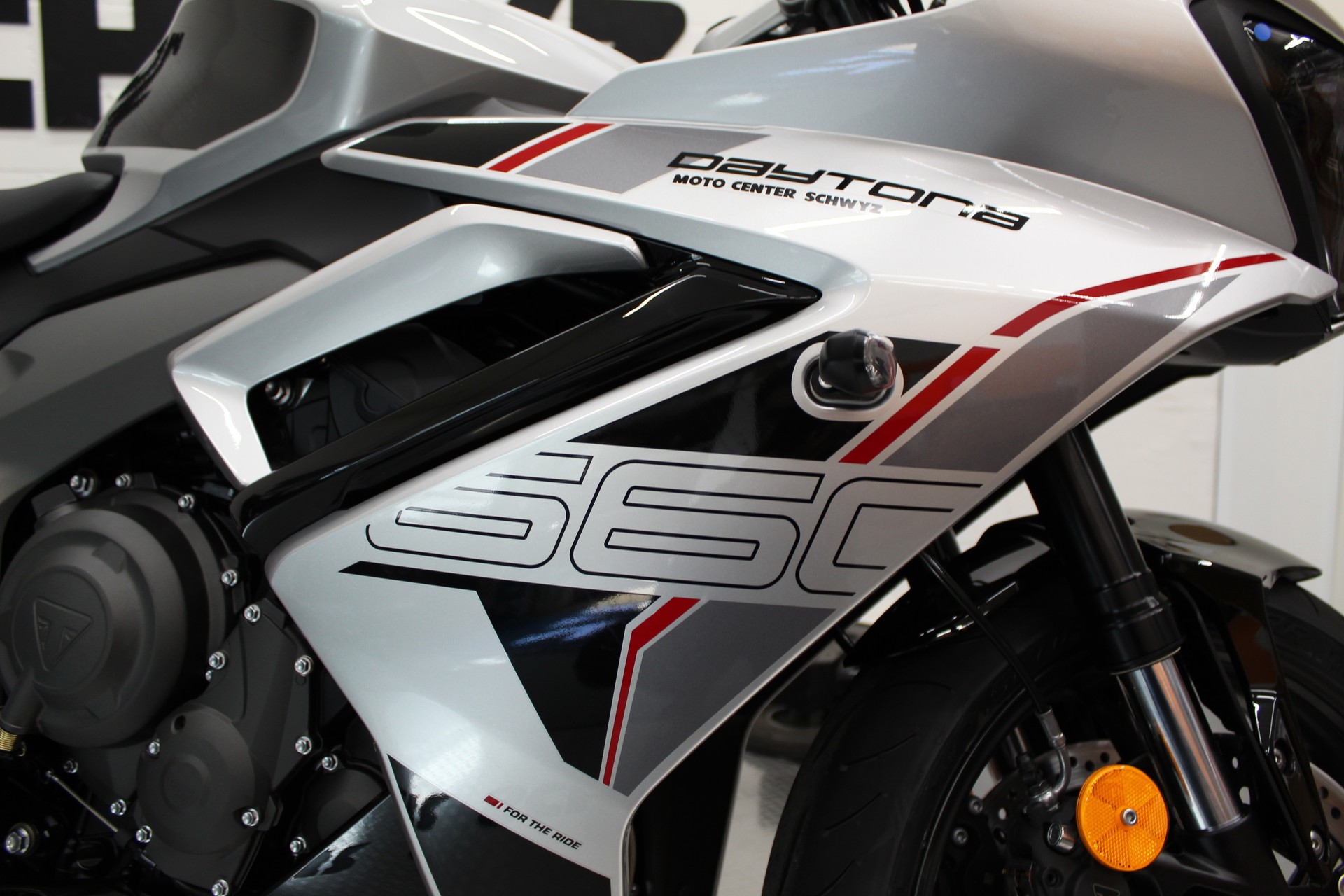 TRIUMPH 660-image-4