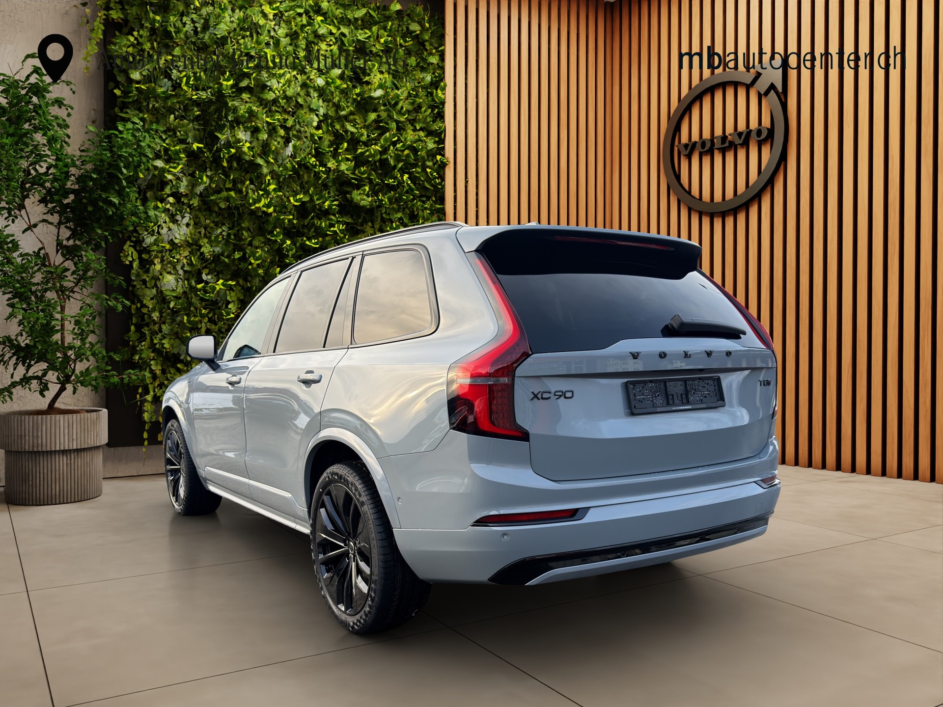 VOLVO XC90 2.0 T8 TE Black Edition eAWD-showroom-element-2