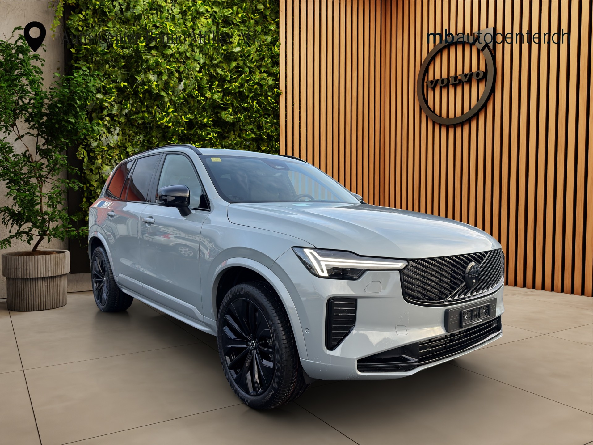 VOLVO XC90 2.0 T8 TE Black Edition eAWD-image-6