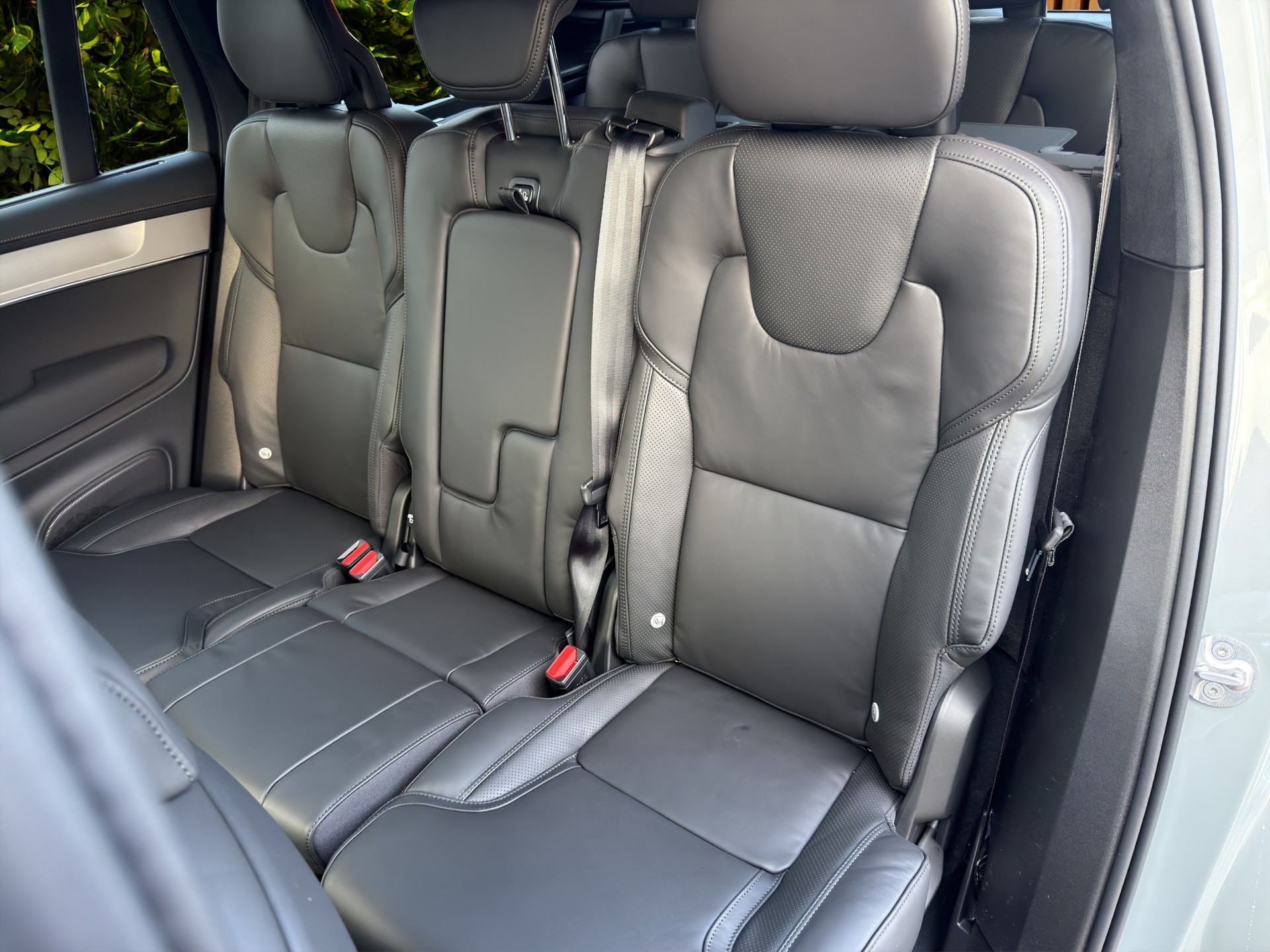 VOLVO XC90 2.0 T8 TE Black Edition eAWD-image-9