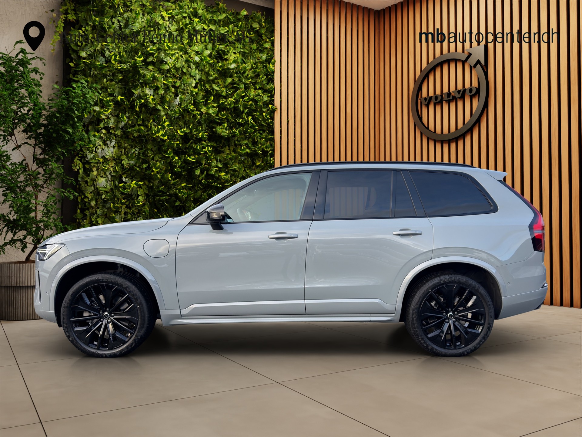 VOLVO XC90 2.0 T8 TE Black Edition eAWD-showroom-element-1