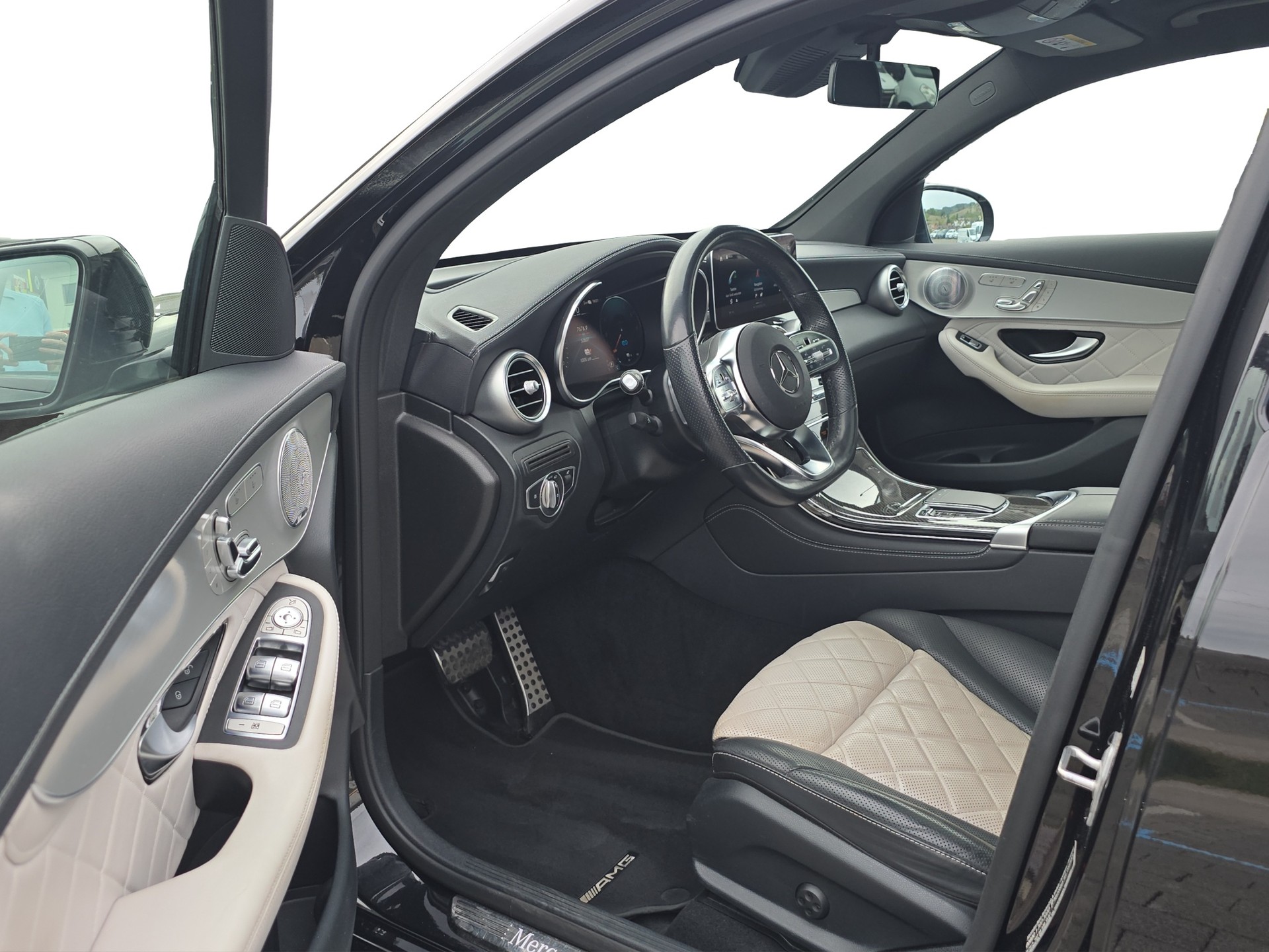 MERCEDES-BENZ GLC Coupé 300 de AMG Line 4Matic 9G-Tronic-image-6