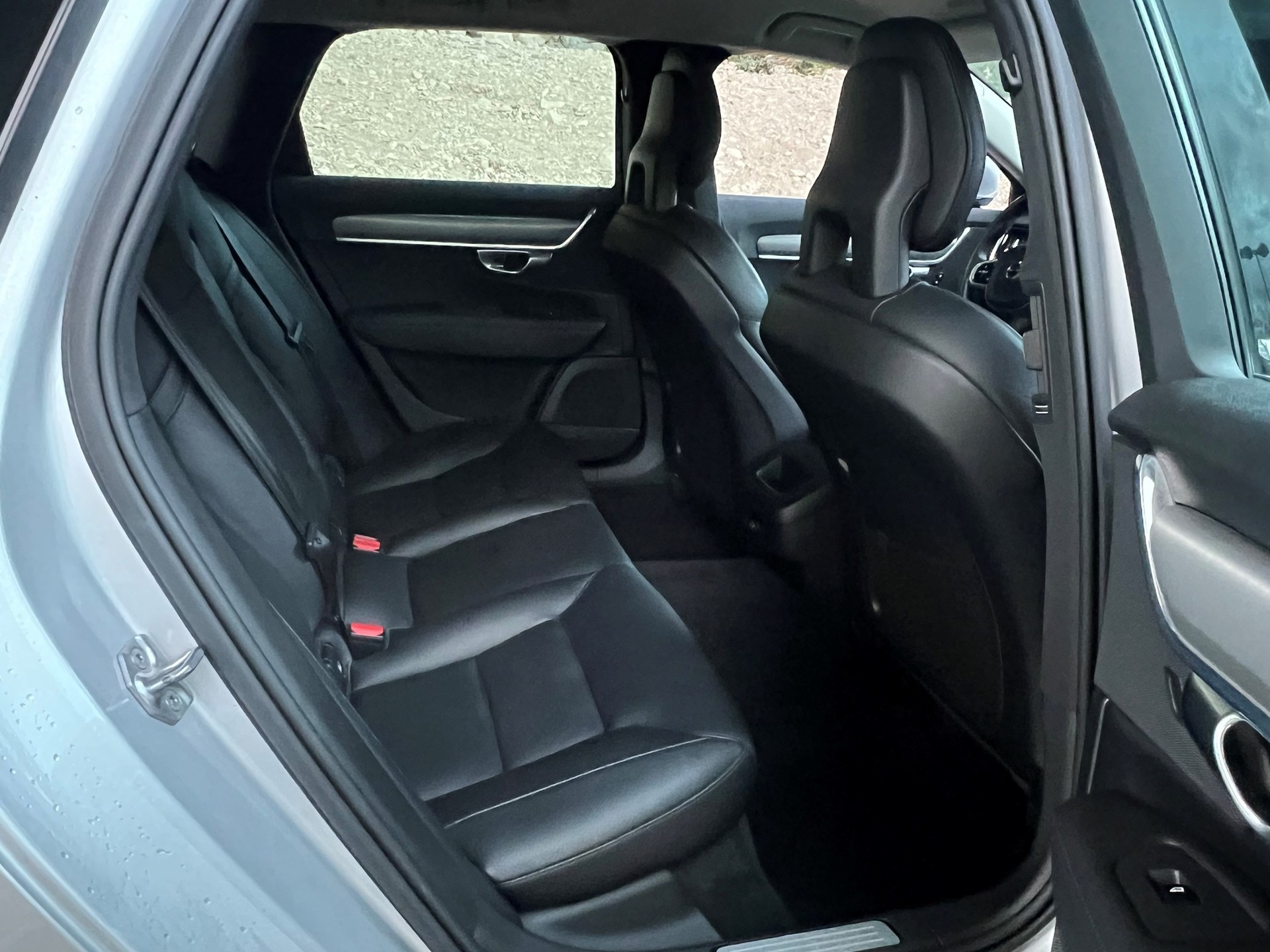VOLVO V90 D3 Kinetic Geartronic-image-11