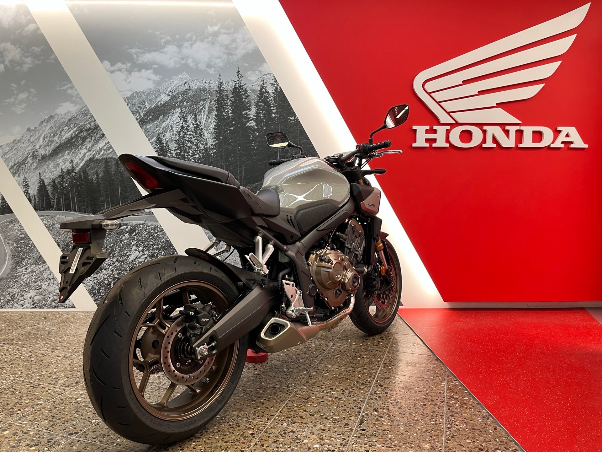 HONDA CB 650 RA New Model auch als 35KW-image-3