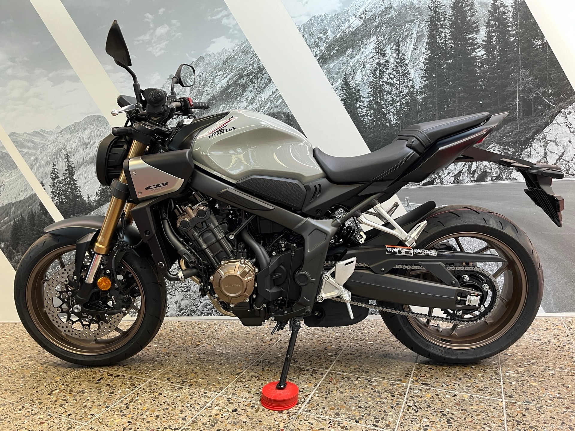 HONDA CB 650 RA New Model auch als 35KW-image-1