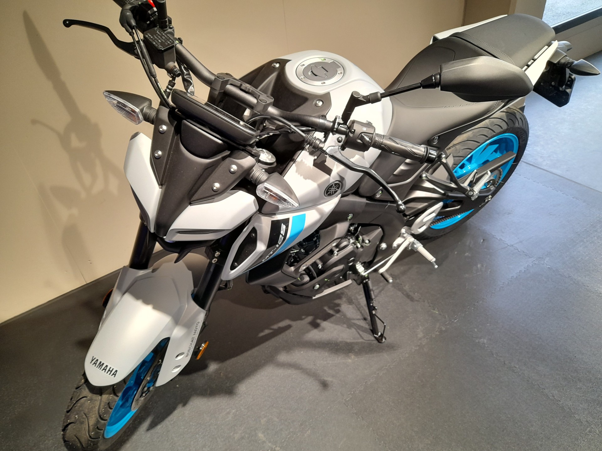 YAMAHA MT-125-image-2
