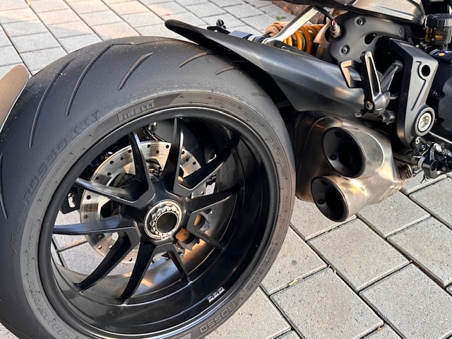 DUCATI Diavel 1260 S-image-5