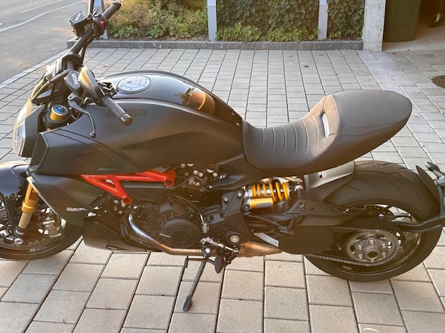DUCATI Diavel 1260 S-image-3