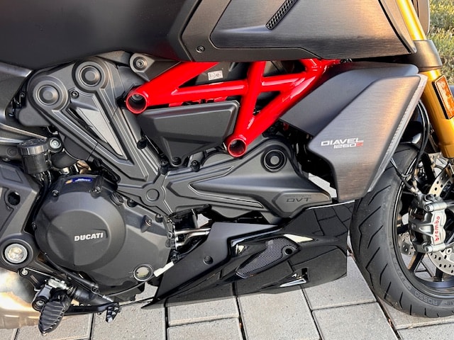 DUCATI Diavel 1260 S-image-6
