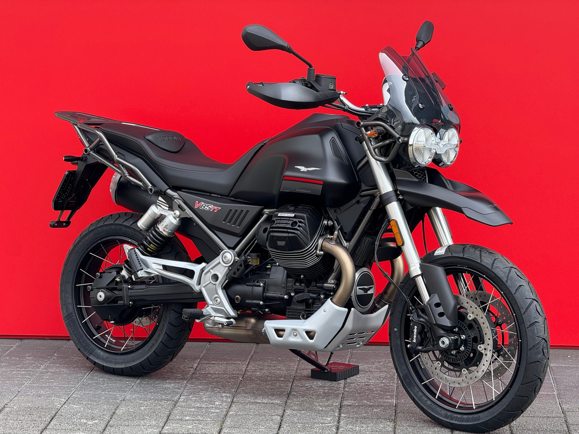 MOTO GUZZI V85 TT (35kW)-image-1