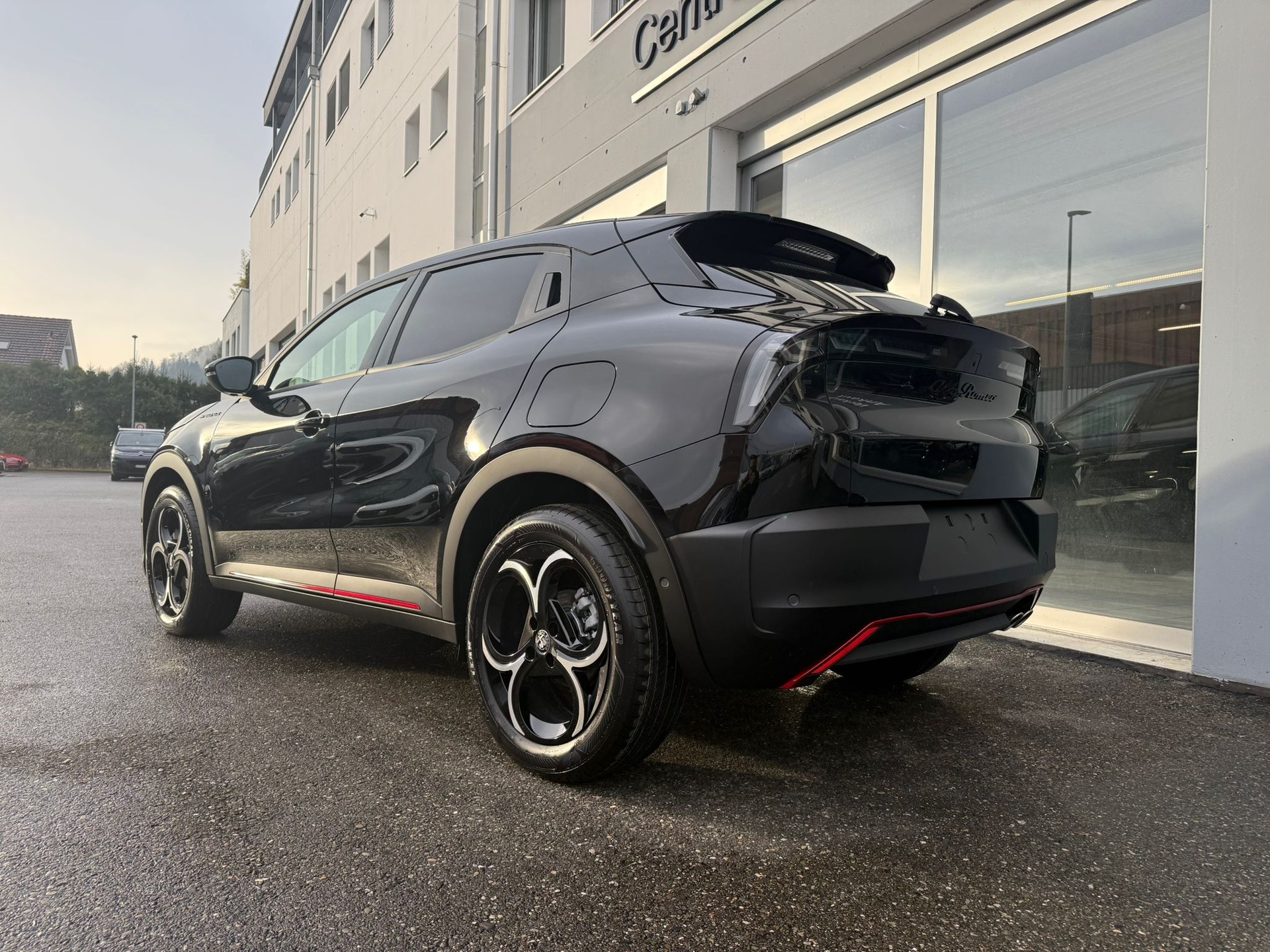 ALFA ROMEO Junior 1.2 Hybrid Speciale Pack Sport&Pack Tech-showroom-element-2